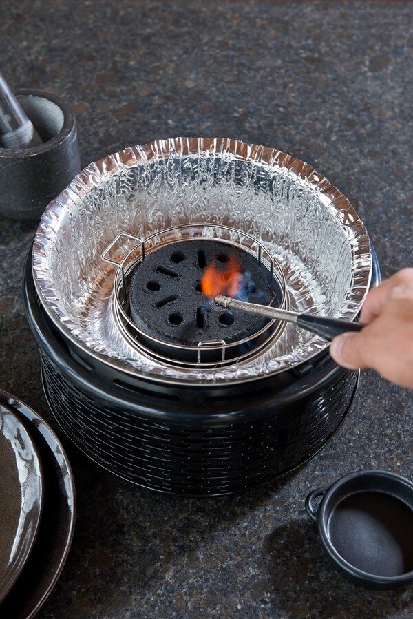 Cobb Pro Barbecue Matzwart