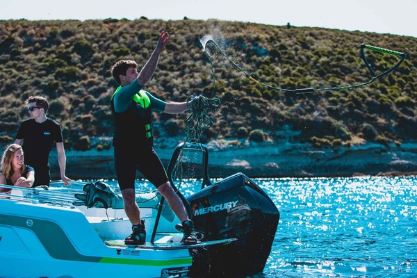 Set: Jobe Vanity Wakeboard en Maze Bindings