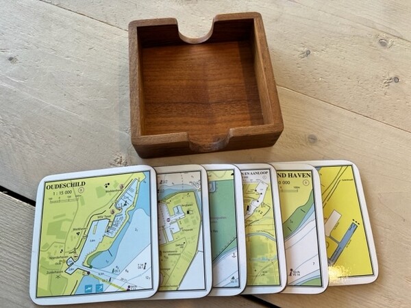 Kadoset Onderzethouder Teak incl. 6 onderzetters (Regio Noordzee & Waddenzee)