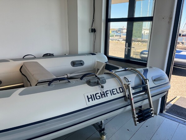 Highfield Classic 290 PVC Light Grey 