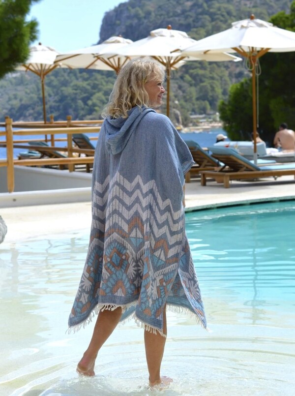 Poncho Reza