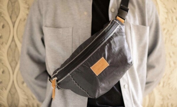 727 Cross Body Bum Bag Ibiza - zwart