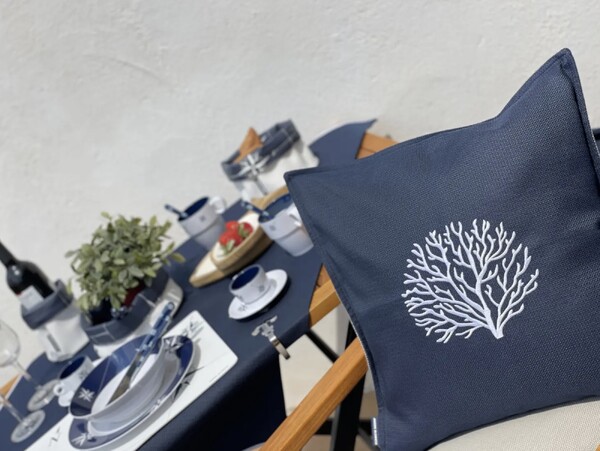 Waterproof kussen Aruba Navy met print