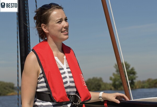 Besto 165N met harnas - rood