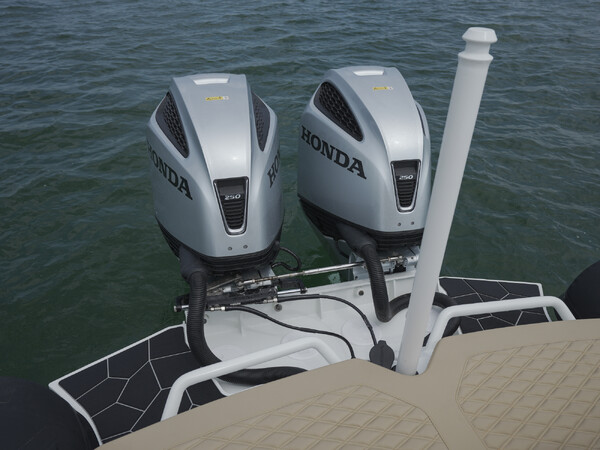 Highfield Sport 900 Hypalon